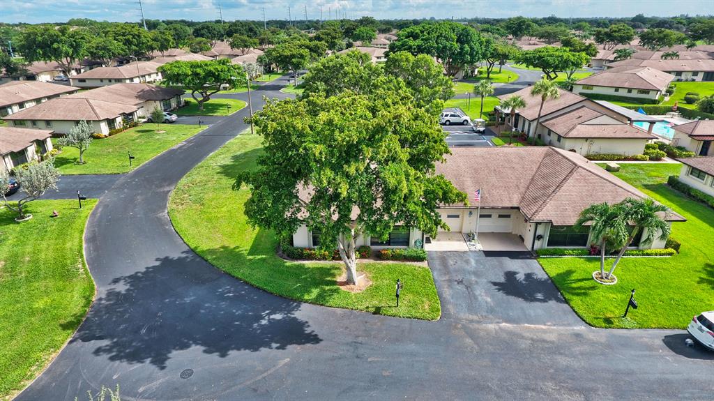 GREENTREE VILLAS CONDO - Residential