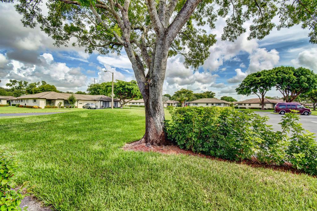 GREENTREE VILLAS CONDO - Residential