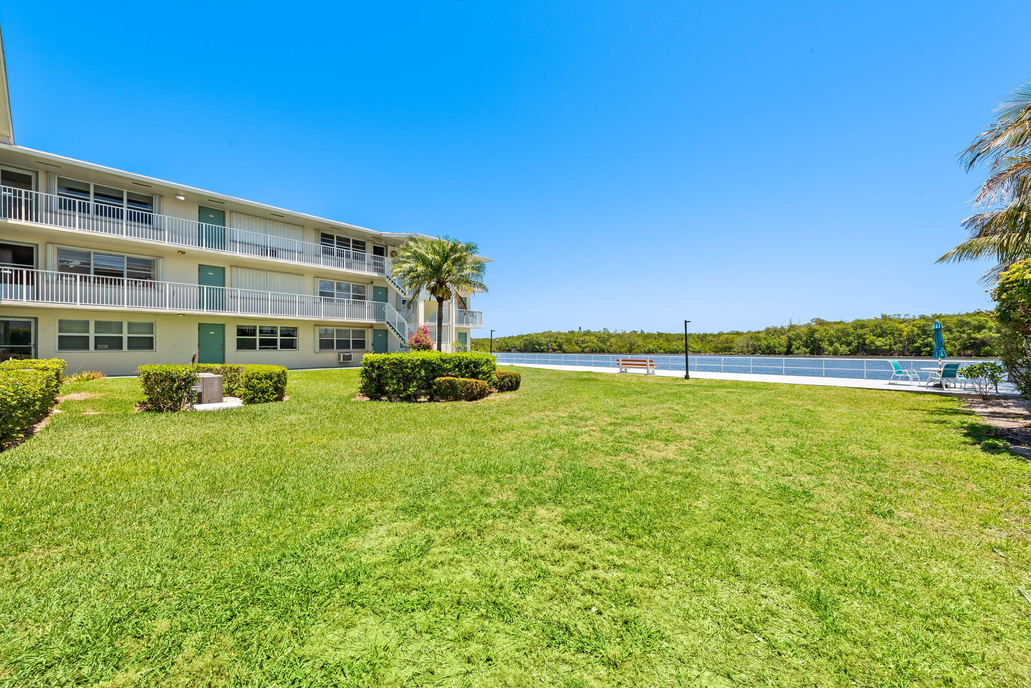 STERLING VILLAGE 850 CONDO - Residential Lease