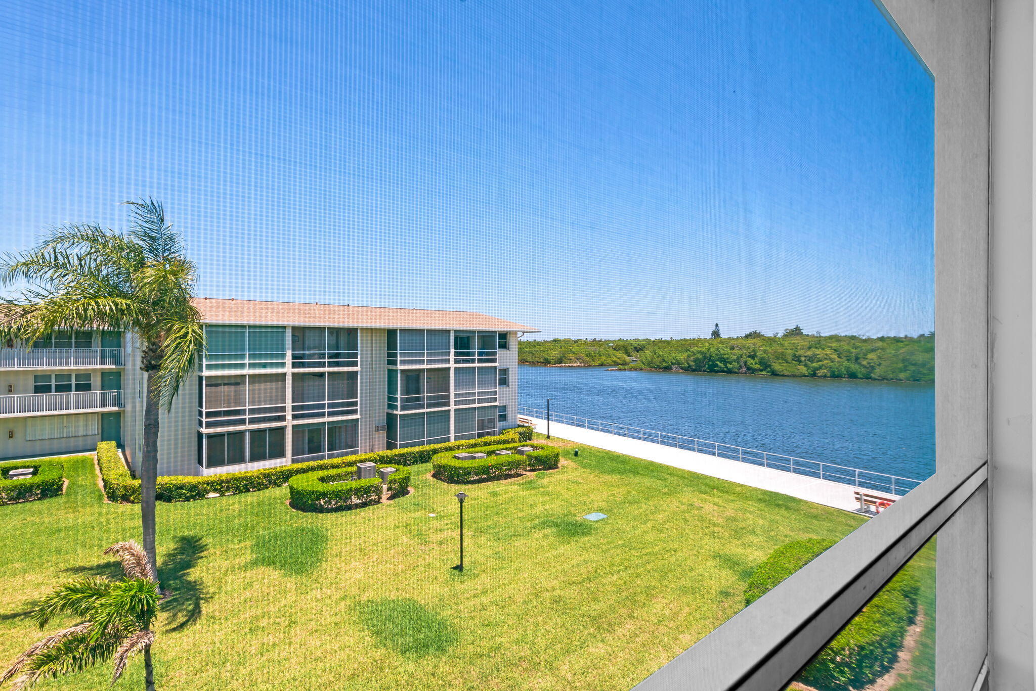STERLING VILLAGE 850 CONDO - Residential Lease