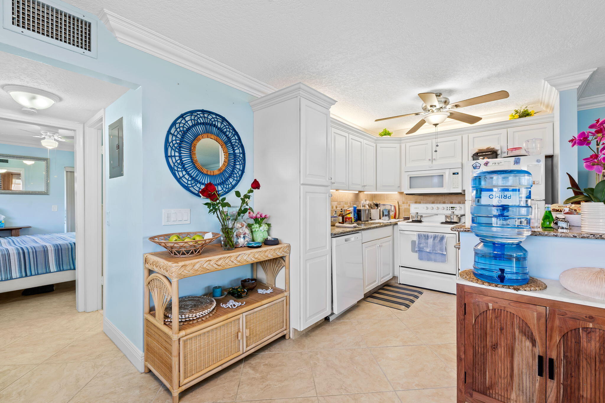STERLING VILLAGE 850 CONDO - Residential Lease