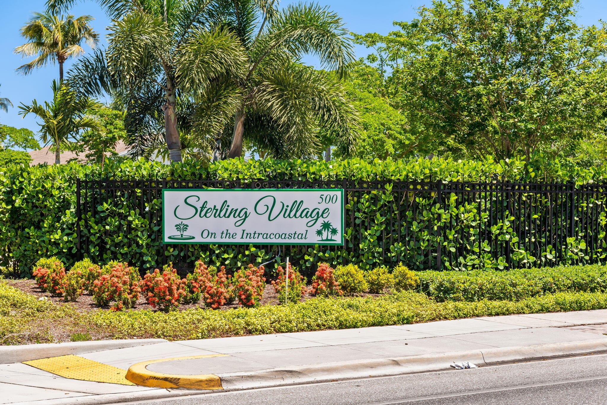 STERLING VILLAGE 850 CONDO - Residential Lease
