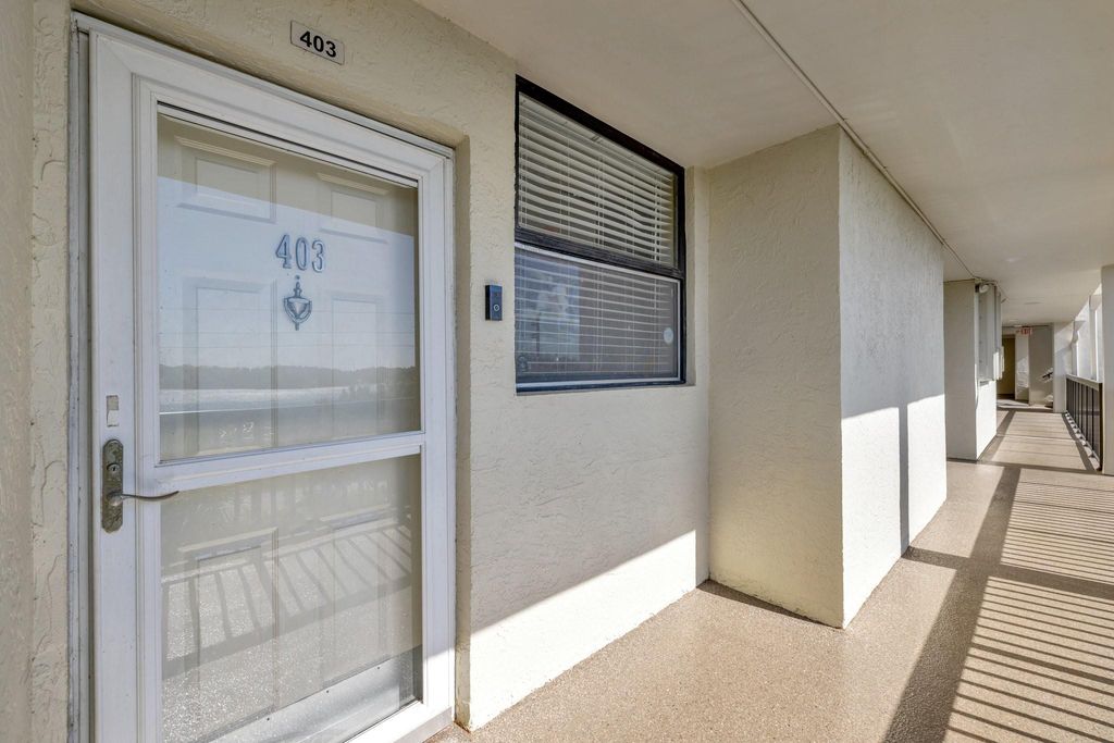 Photo of 115 Lake Emerald Dr #403, Oakland Park, FL 33309 (MLS # F10517325)