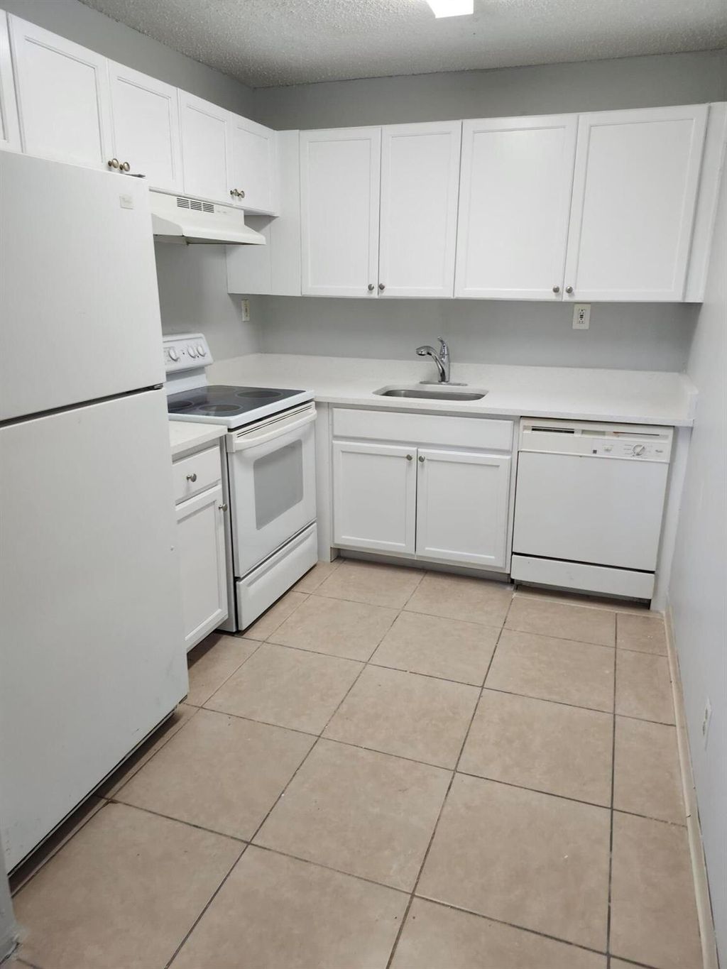 Photo of 103 Meadows Circle #103, Boynton Beach, FL 33436 (MLS # R11070647)