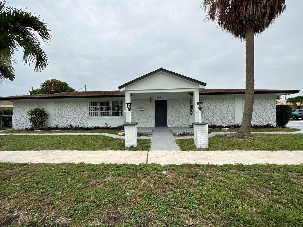 Photo of 500 Clear Lake Avenue, West Palm Beach, FL 33401 (MLS # F10450230)