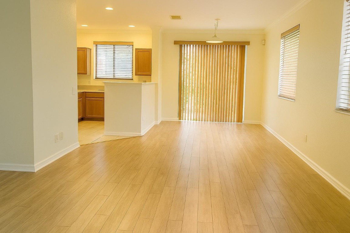 3261 Laurel Ridge Circle