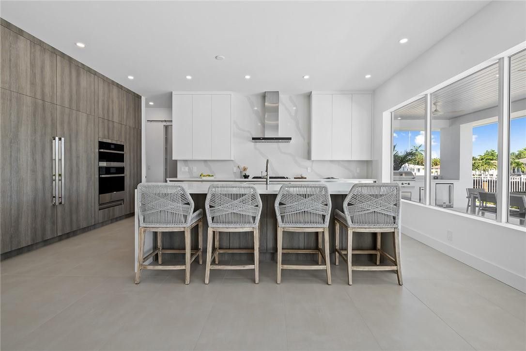 HILLSBORO SHORES - Residential