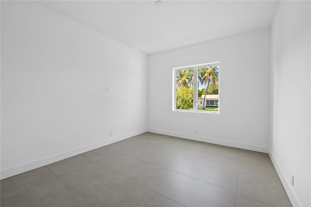 HILLSBORO SHORES - Residential