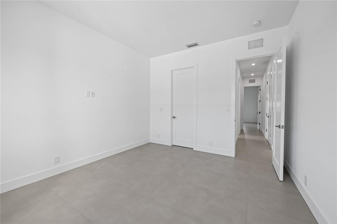 HILLSBORO SHORES - Residential