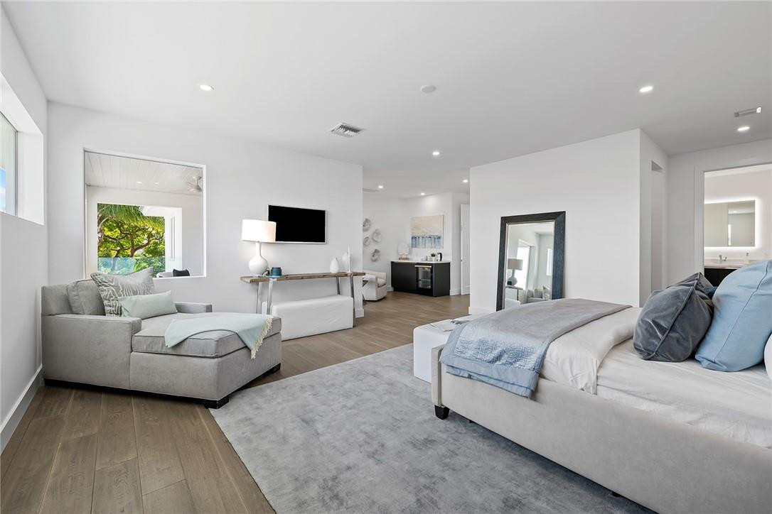 HILLSBORO SHORES - Residential