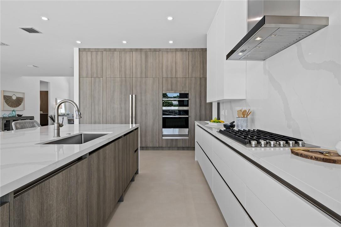 HILLSBORO SHORES - Residential