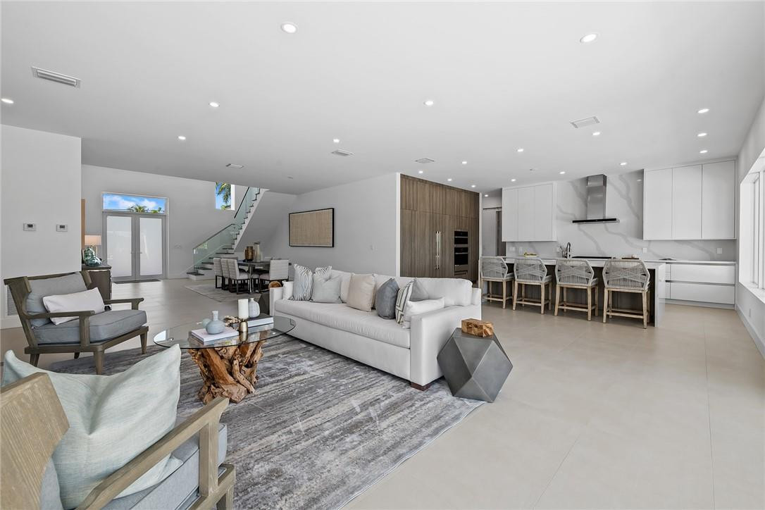 HILLSBORO SHORES - Residential