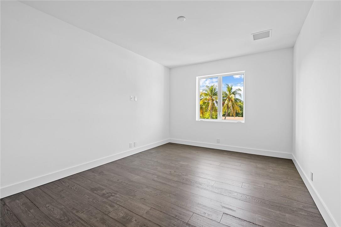 HILLSBORO SHORES - Residential