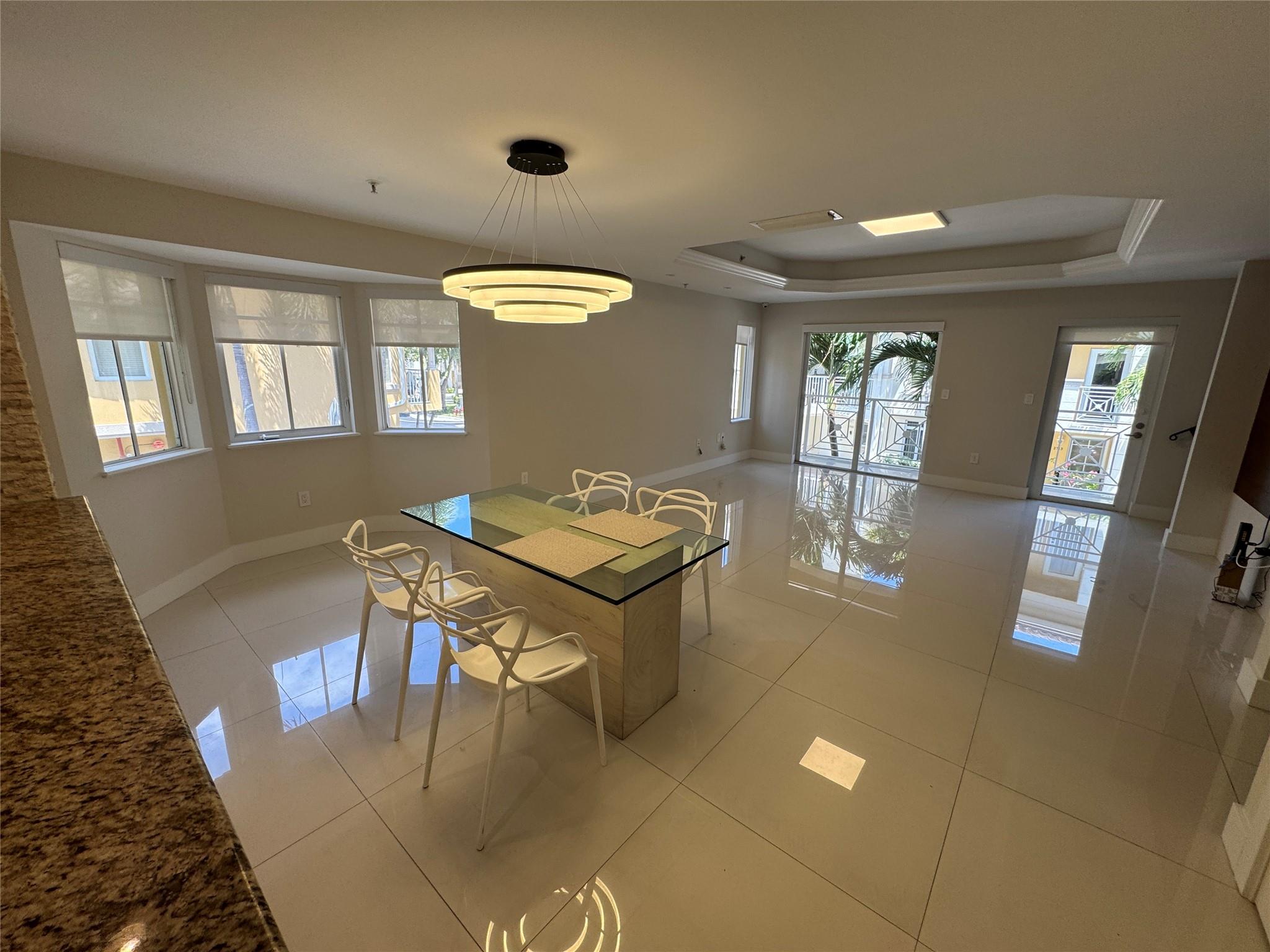 TERZETTO VILLAS - Residential Lease