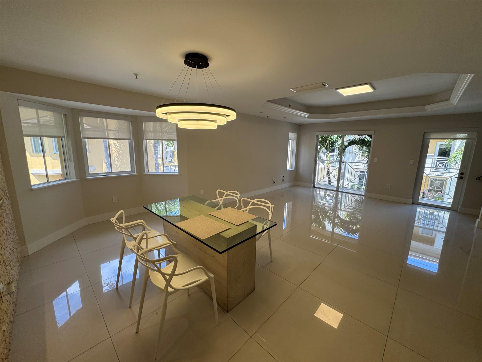 TERZETTO VILLAS - Residential Lease