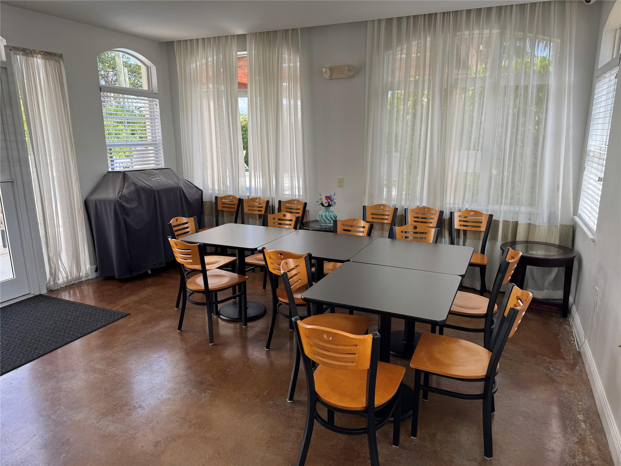 TERZETTO VILLAS - Residential Lease