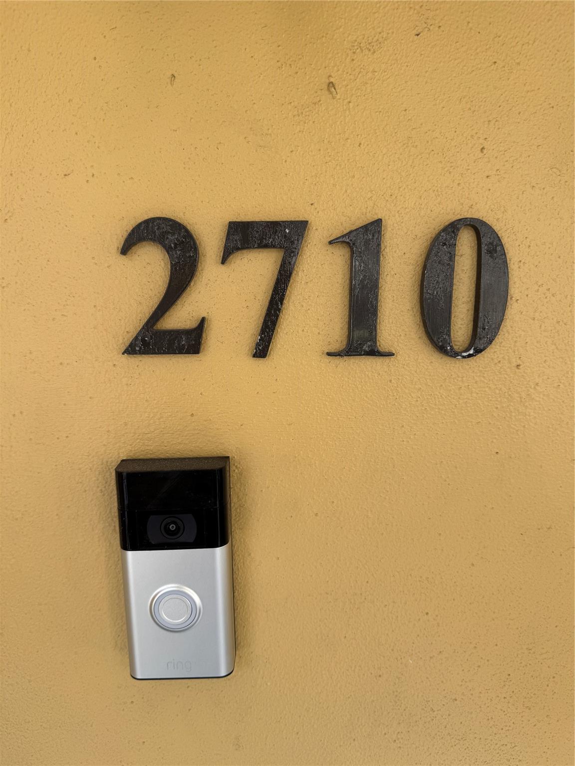 2710 NE 184th Ter