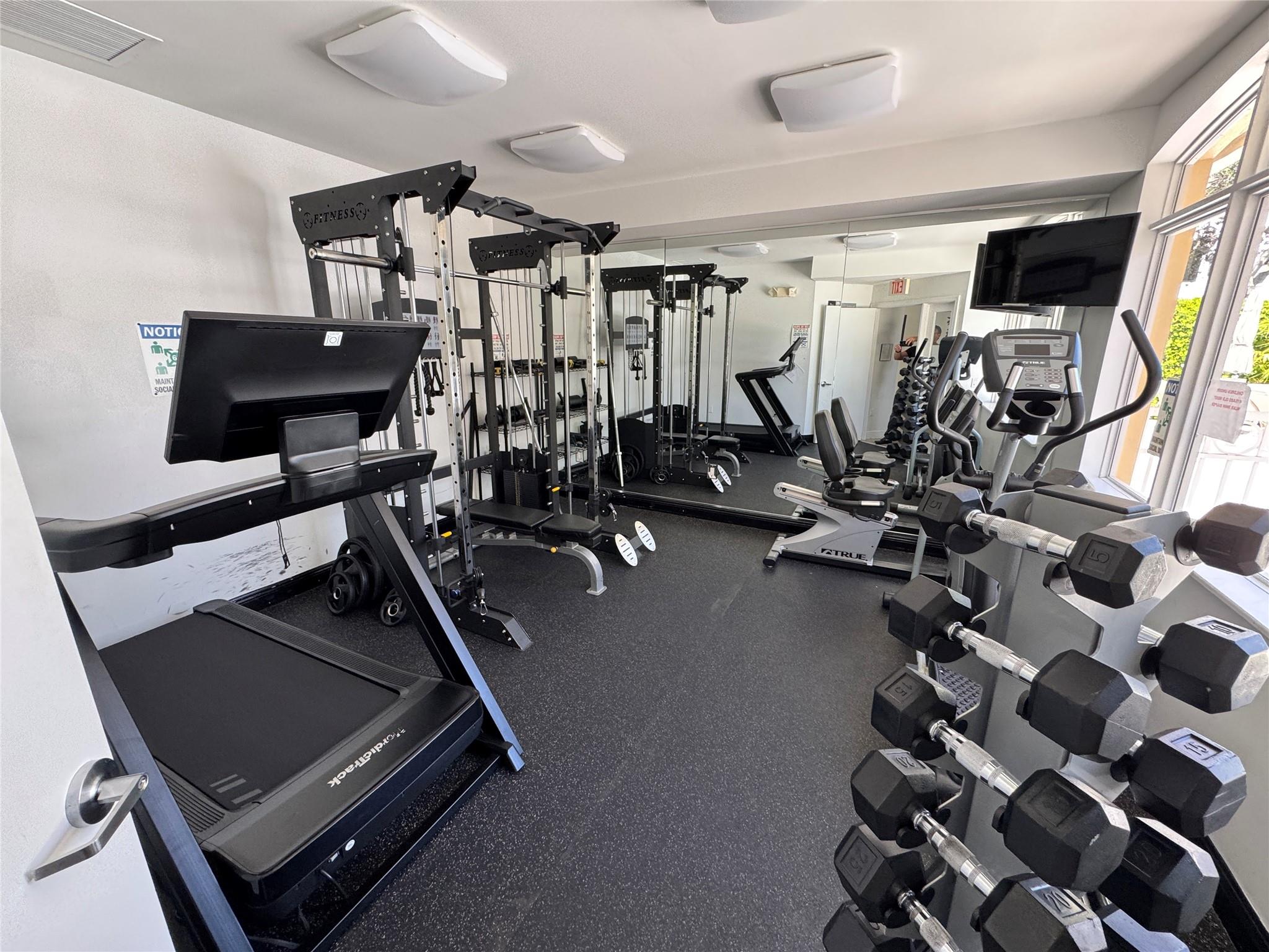 TERZETTO VILLAS - Residential Lease