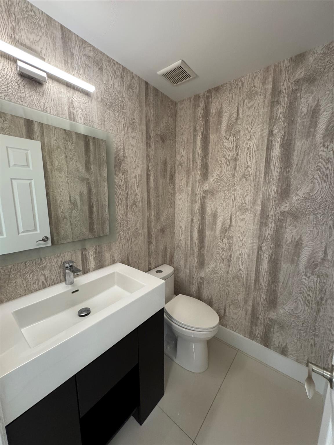 TERZETTO VILLAS - Residential Lease