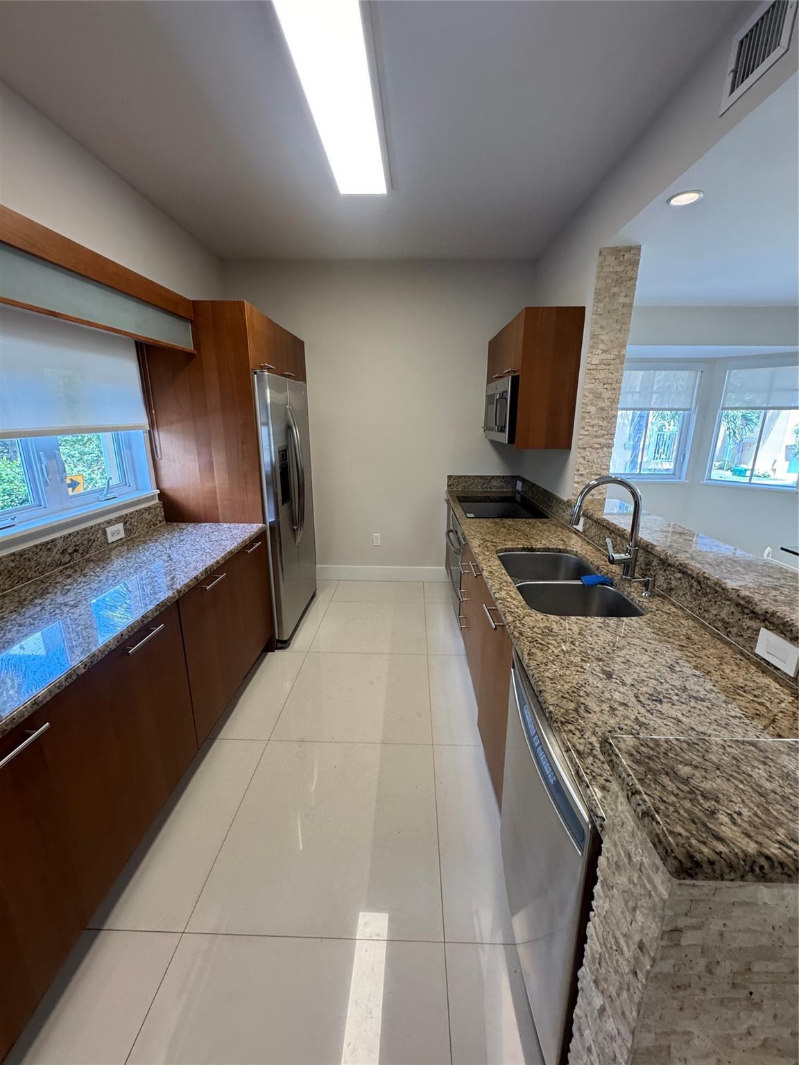 TERZETTO VILLAS - Residential Lease