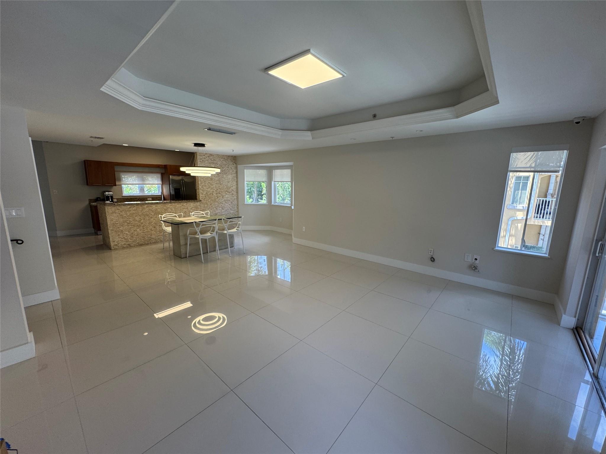 TERZETTO VILLAS - Residential Lease