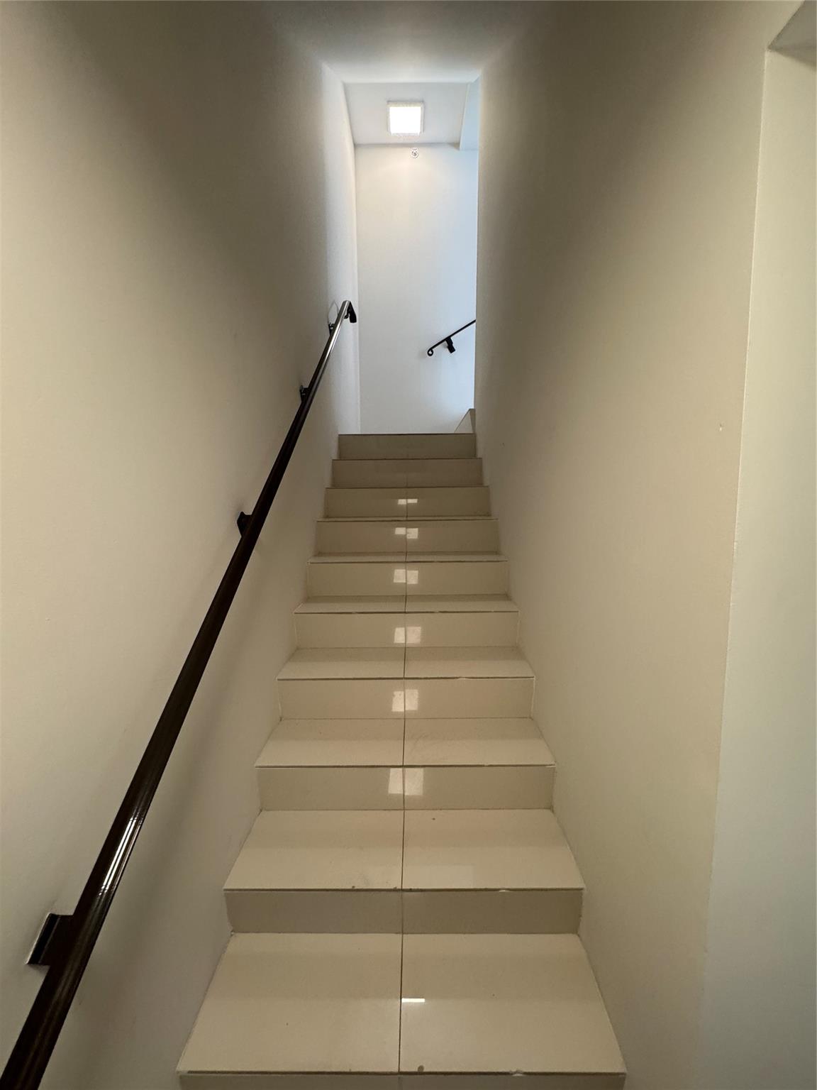 TERZETTO VILLAS - Residential Lease