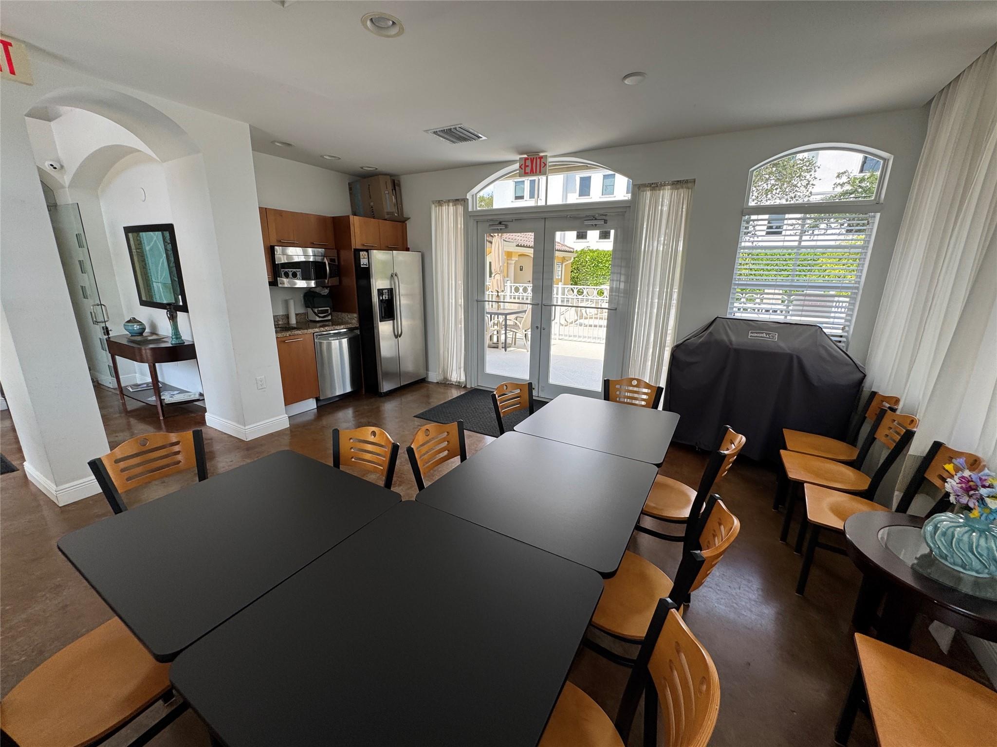 TERZETTO VILLAS - Residential Lease