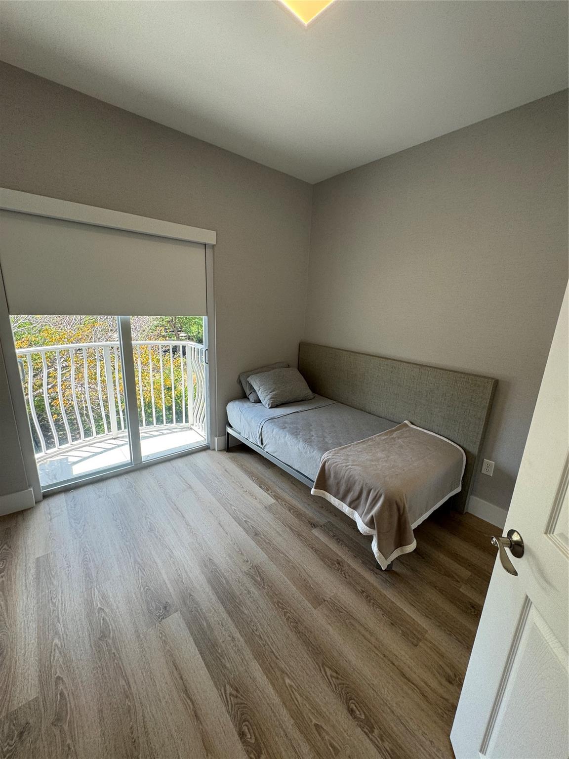 TERZETTO VILLAS - Residential Lease