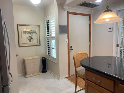 Tiny photo for 1 Royal Palm Way #201, Boca Raton, FL 33432 (MLS # B26037190)
