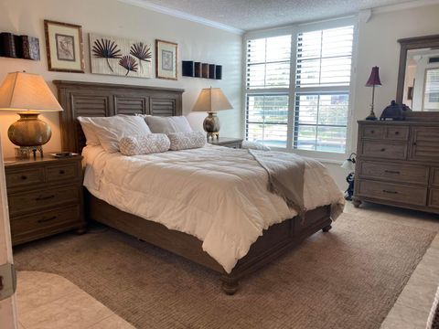 Tiny photo for 1 Royal Palm Way #201, Boca Raton, FL 33432 (MLS # B26037190)