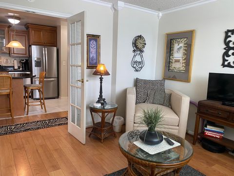 Tiny photo for 1 Royal Palm Way #201, Boca Raton, FL 33432 (MLS # B26037190)