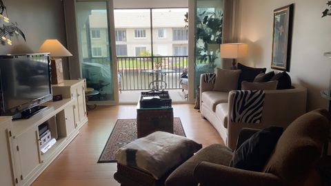 Tiny photo for 1 Royal Palm Way #201, Boca Raton, FL 33432 (MLS # B26037190)