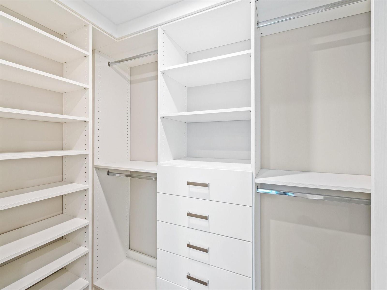 AQUAVUE LAS OLAS CONDO - Residential