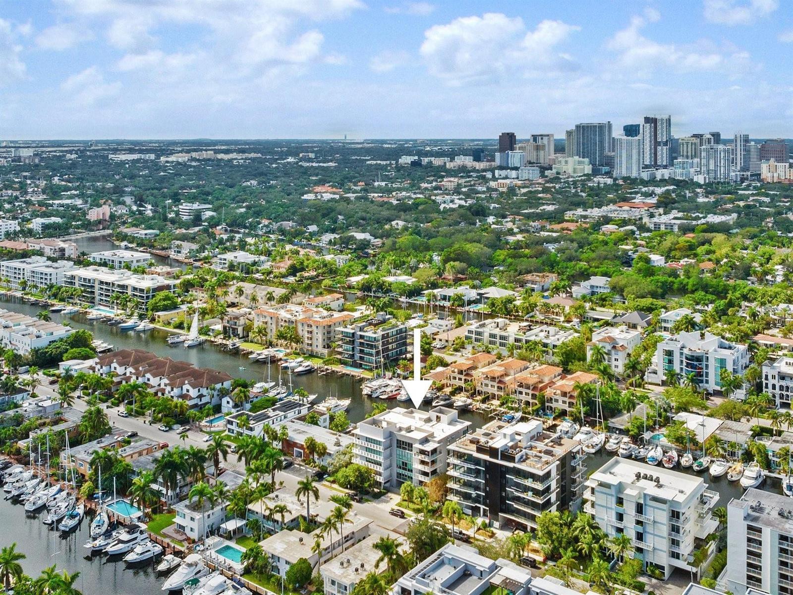 AQUAVUE LAS OLAS CONDO - Residential