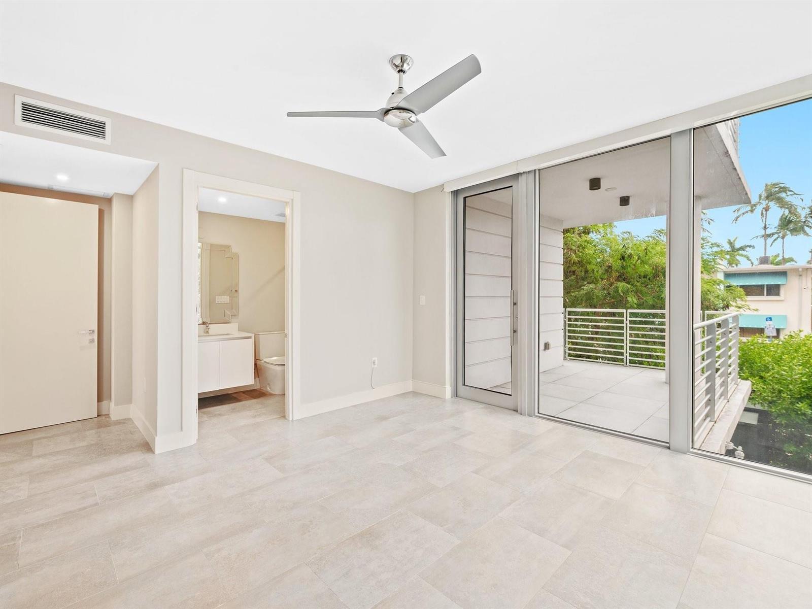 AQUAVUE LAS OLAS CONDO - Residential