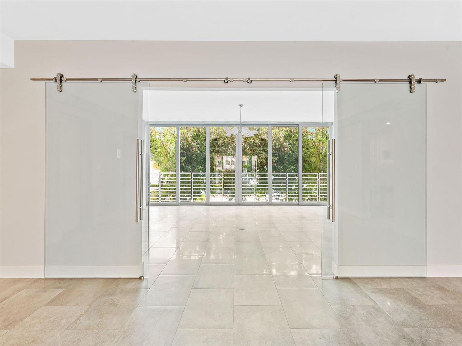 AQUAVUE LAS OLAS CONDO - Residential