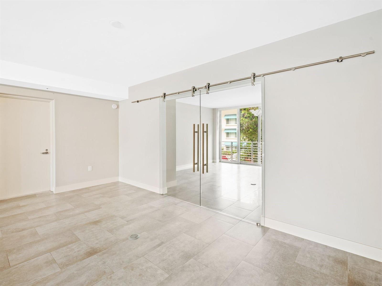 AQUAVUE LAS OLAS CONDO - Residential