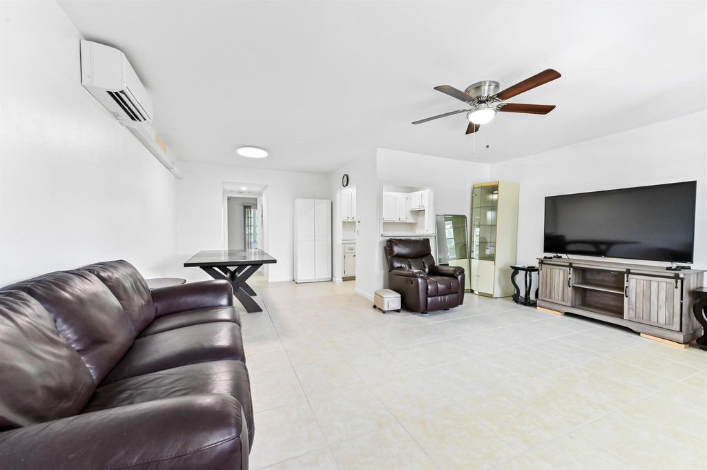 Photo of 198 Westbury K, Deerfield Beach, FL 33442 (MLS # R11108590)