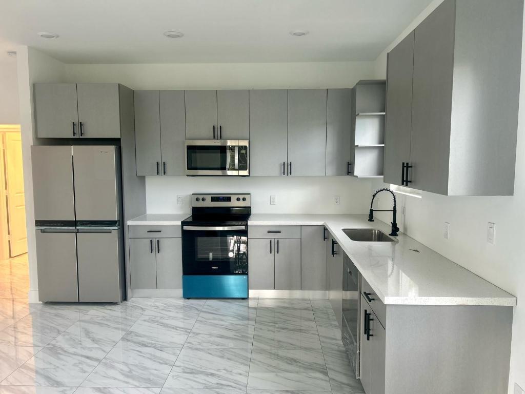 Lehiht Acres - Residential