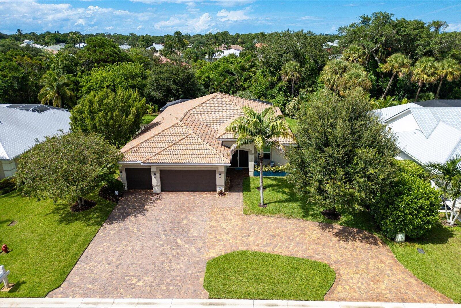 BAHIA SOUND - Residential