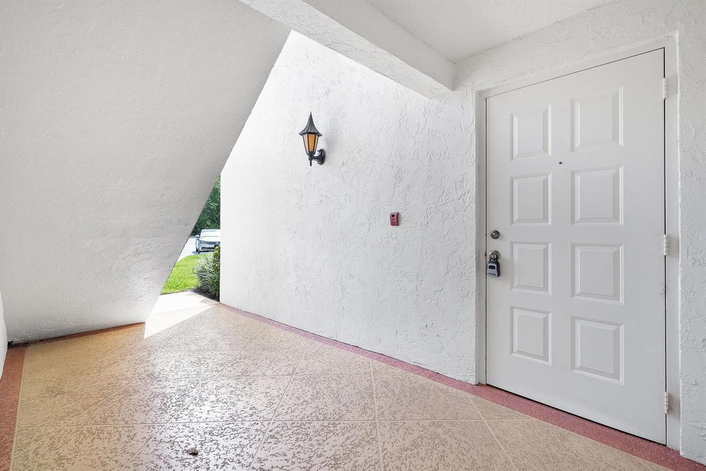 Photo of 1605 SW Silver Pine Way #110-C1, Palm City, FL 34990 (MLS # R11122335)