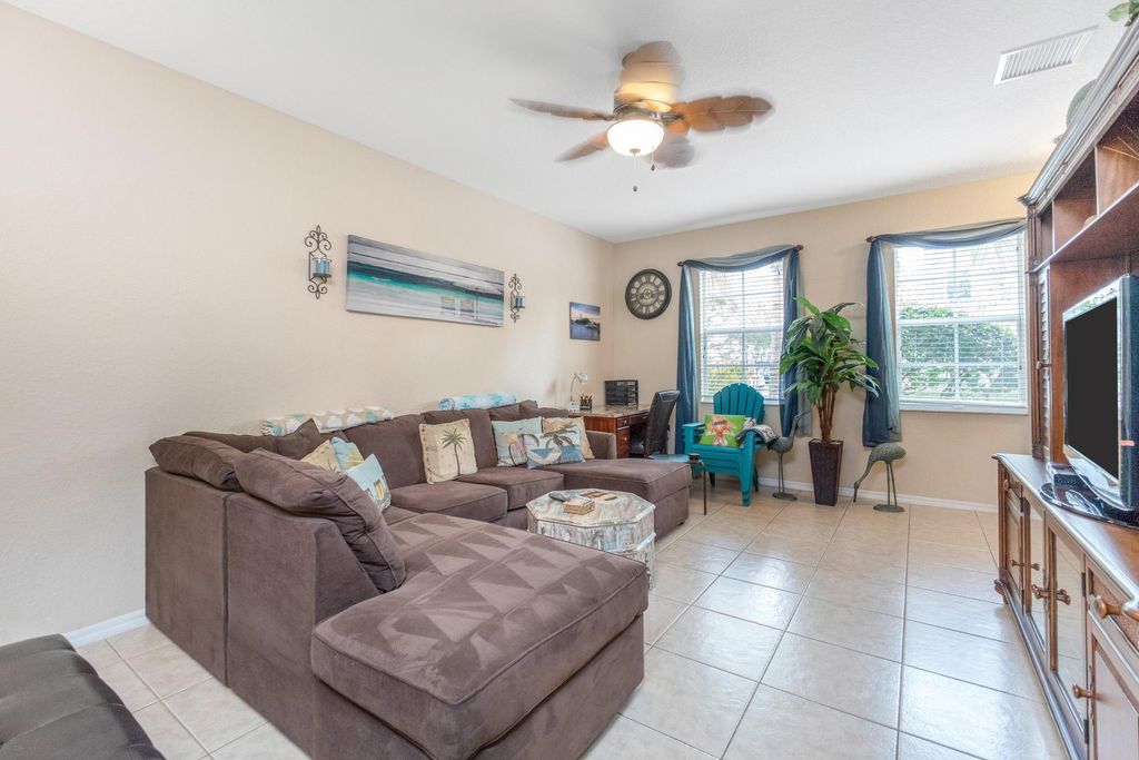 Photo of 127 Seagrape Drive #101, Jupiter, FL 33458 (MLS # R11058357)