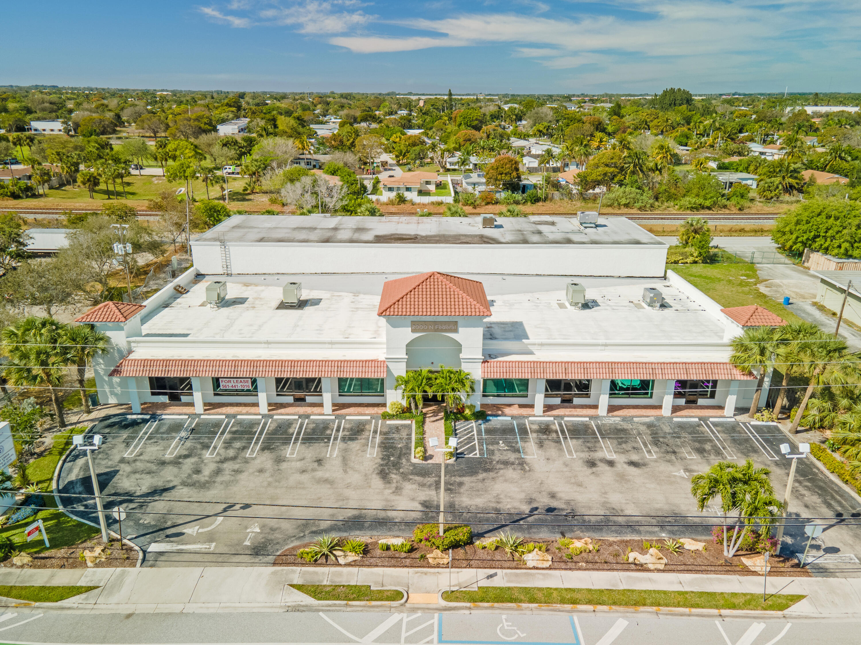 Incredible opportunity to own this income producing retail and office plaza with amazing upside on rental potential. This section of Federal Highway is undergoing an amazing transformation and million dollar homes are being built within a quarter mile of the site.