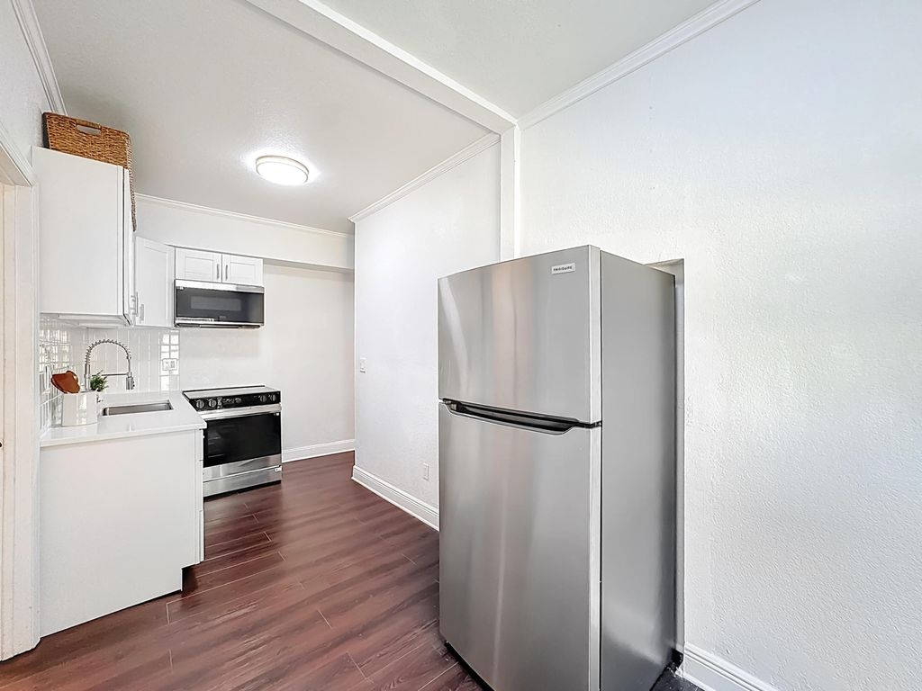 Photo of 518 Biscayne Drive #C, West Palm Beach, FL 33401 (MLS # B26010357)