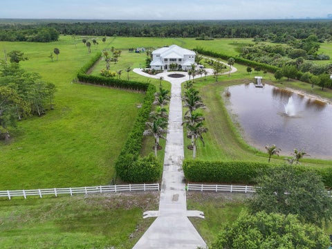 Photo of 2985 SW Trailside Path, Stuart, FL 34997 (MLS # B26036047)