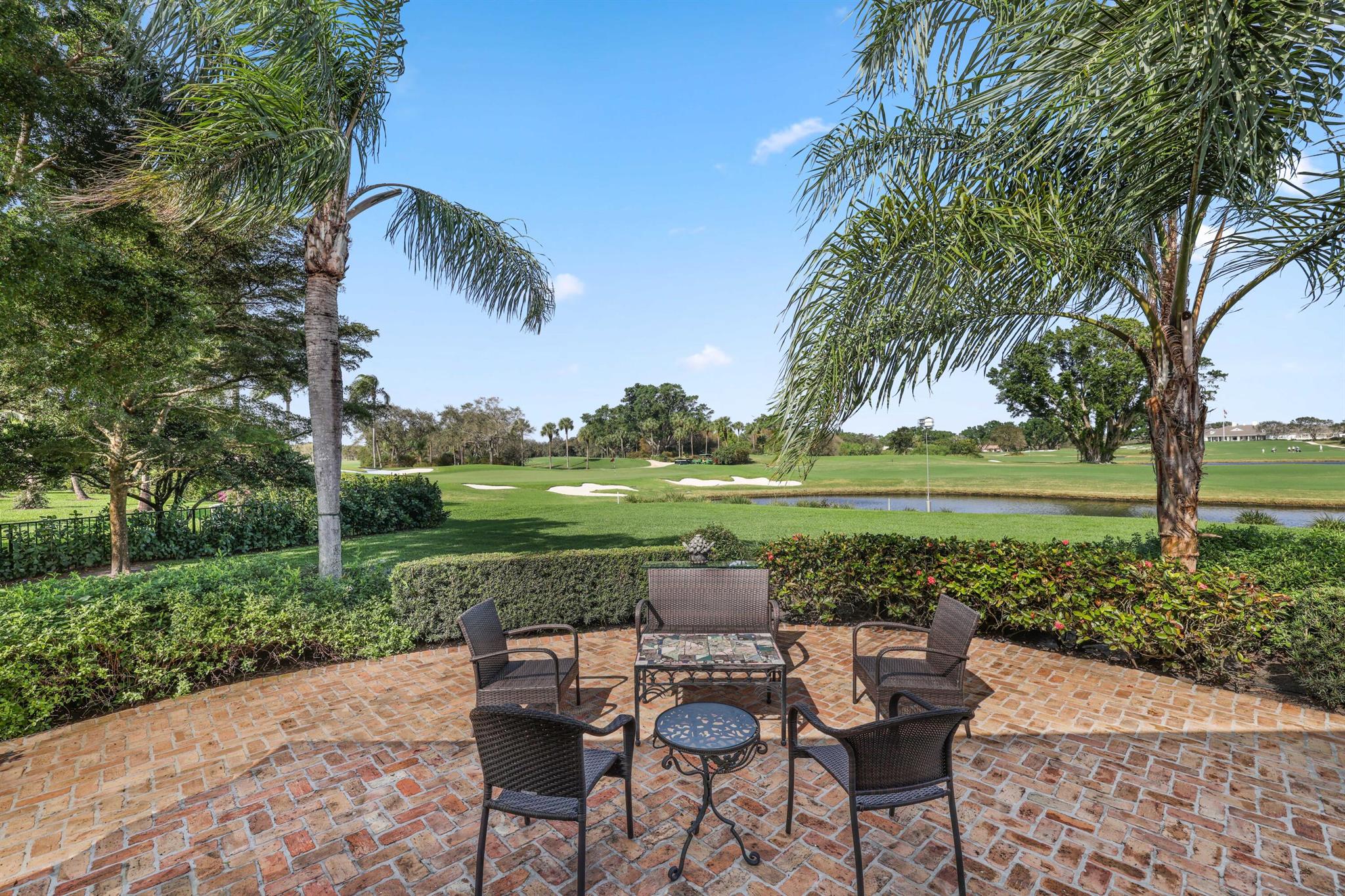 VILLAGE OF GOLF - Residential