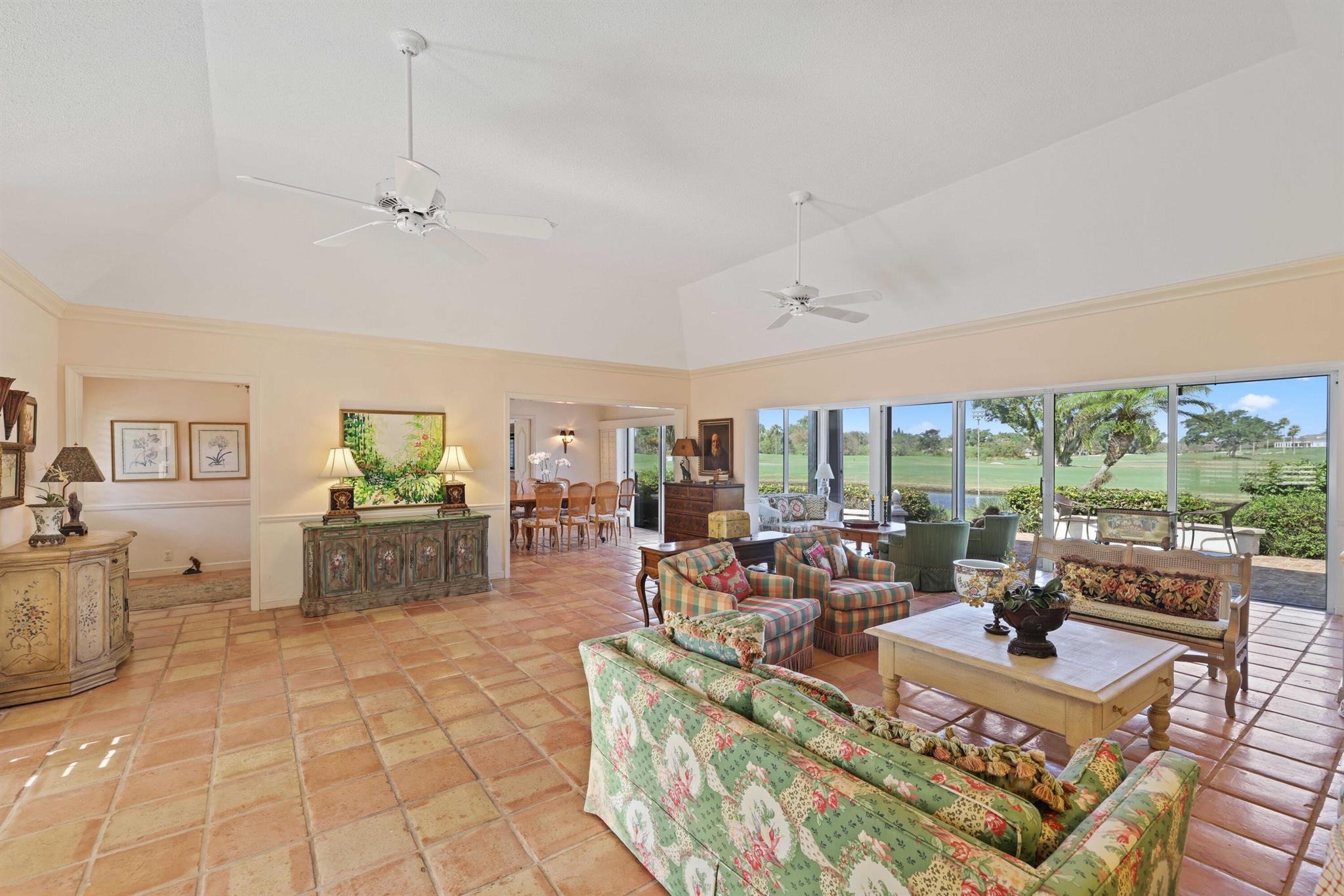 VILLAGE OF GOLF - Residential