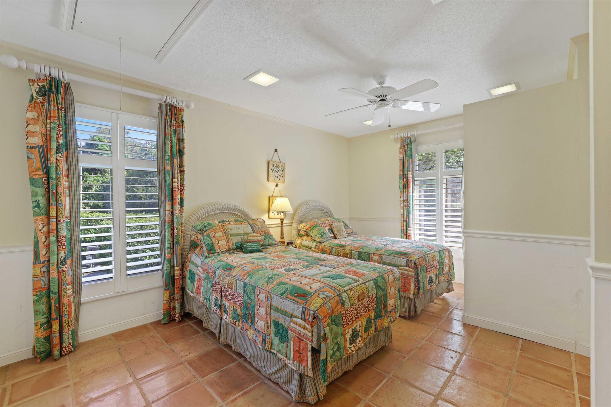 VILLAGE OF GOLF - Residential