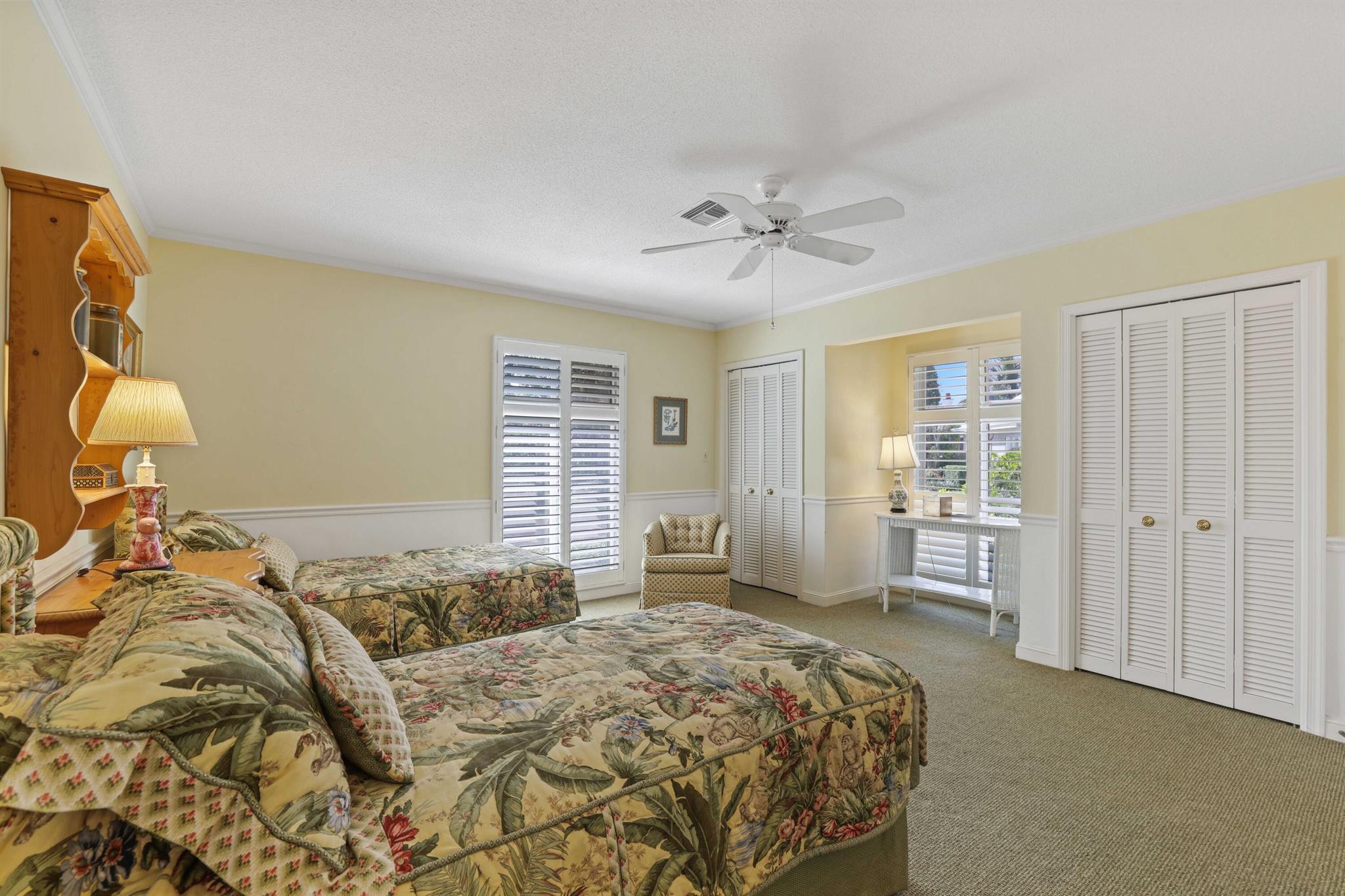 VILLAGE OF GOLF - Residential