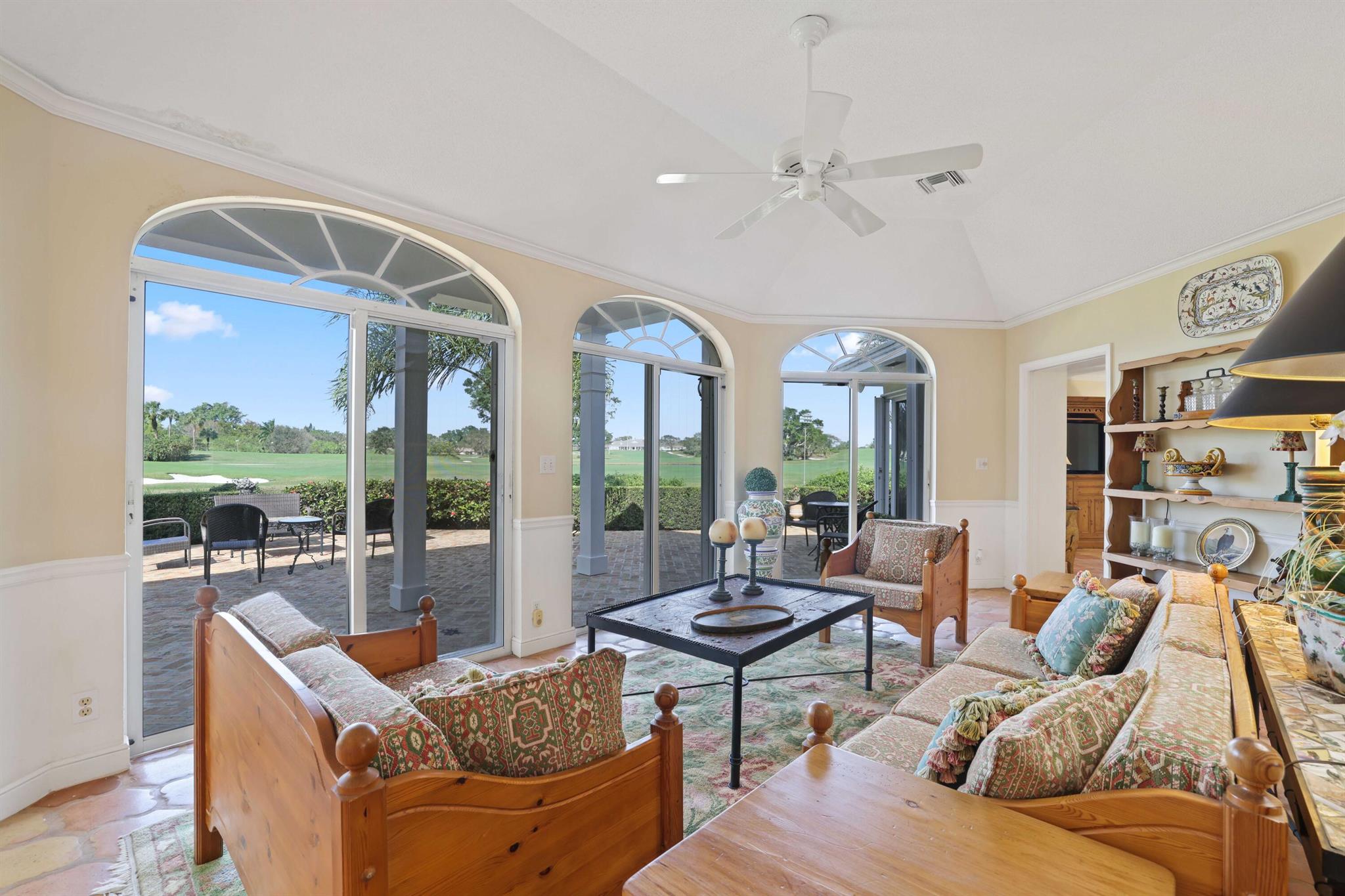 VILLAGE OF GOLF - Residential